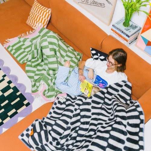 Throw-Blanket-TARTA-GELATINA site